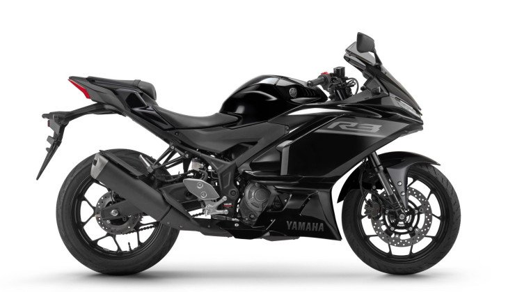 Por R$37.490: Yamaha R3 chega à versão 2027 no Brasil 4 1 2027 r3 midnight black lateral direita 67569964