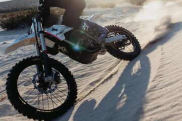 Harley-Davidson compra nova fábrica de motos off-road elétrico
