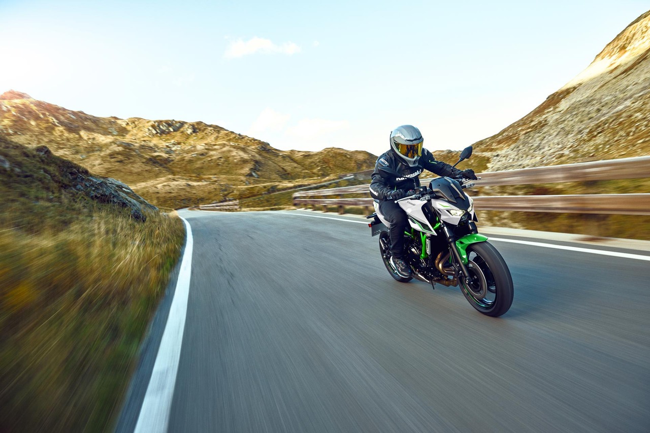 Pedais, guidão e banco novos: o que muda na Kawasaki Z650 S 2027? 2 WhatsApp Image 2026 09 04 at 16.39.49