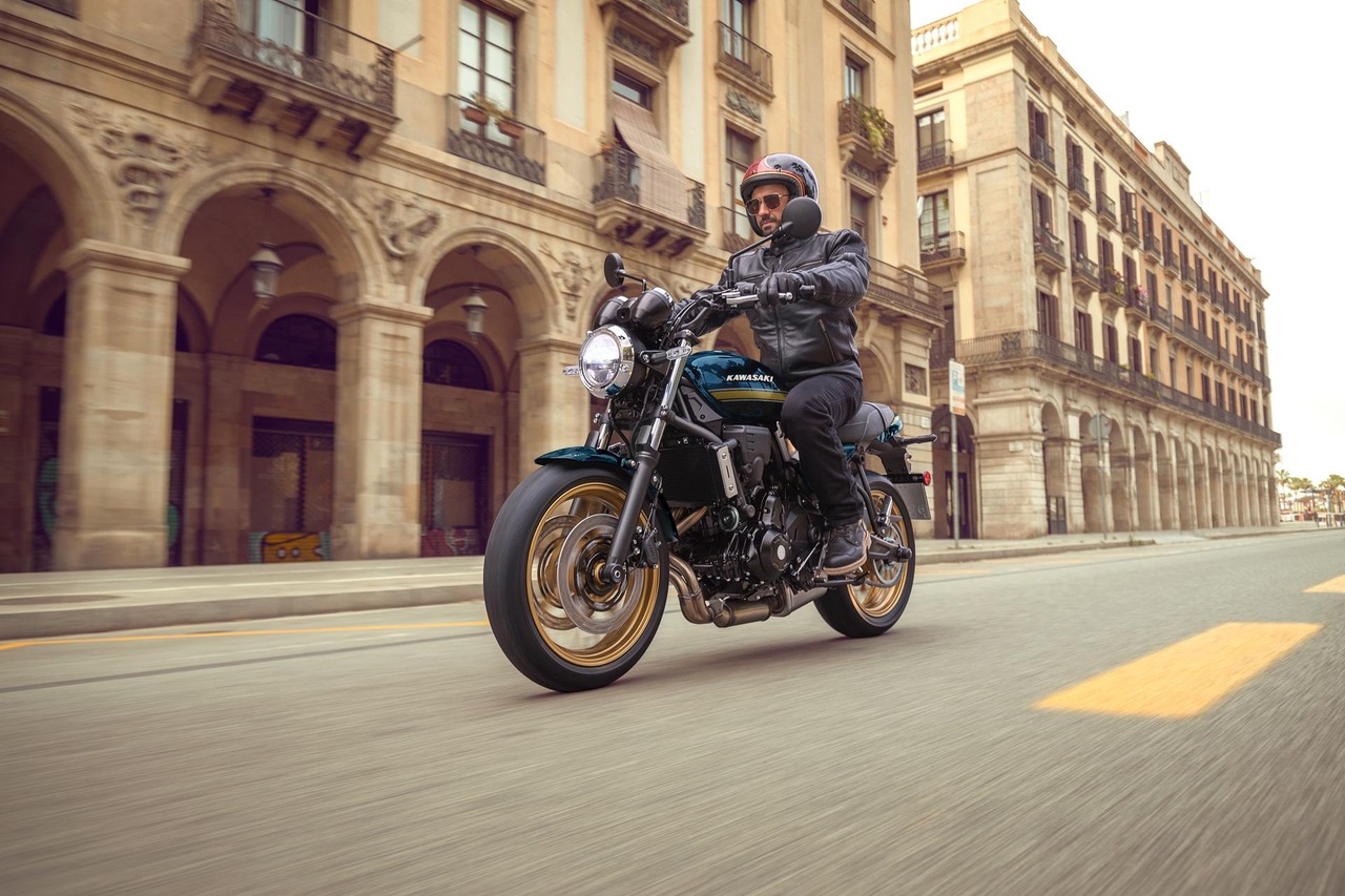 De 1976 para 2027: a Kawasaki Z650RS continua viva e com novas cores