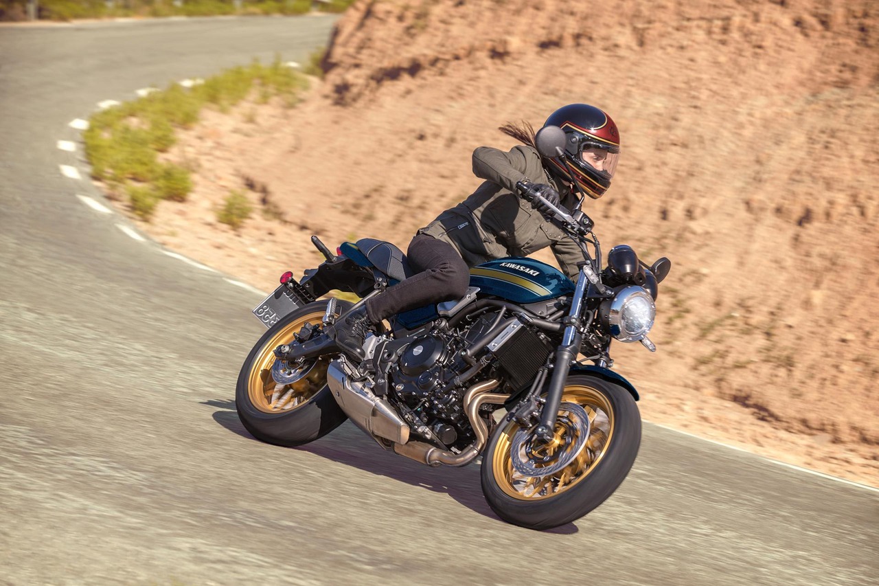 De 1976 para 2027: a Kawasaki Z650RS continua viva e com novas cores
