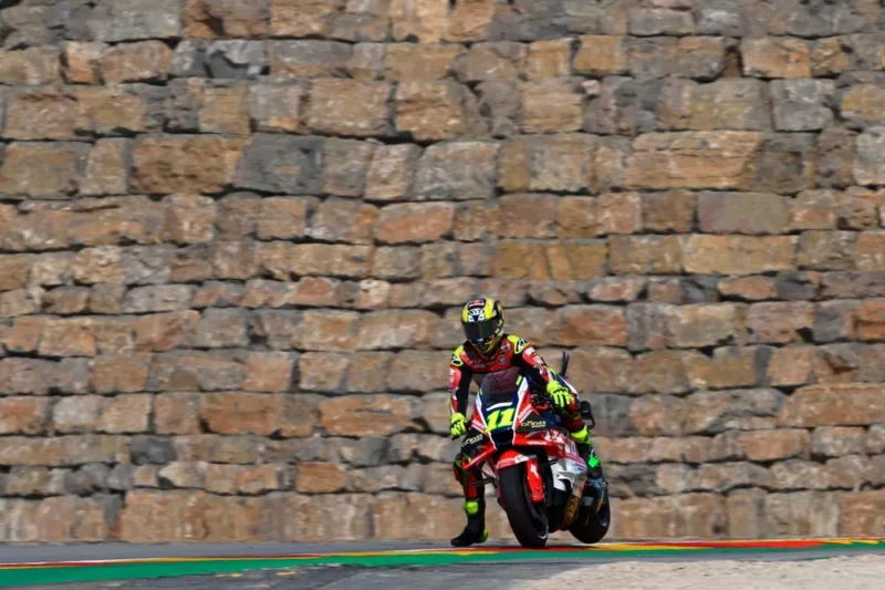 MotoGP: Diogo Moreira será anunciado na equipe oficial Honda no próximo mês, diz jornalista 3 Sozinho, Diogo faturou o mesmo número de pontos de todos os demais pilotos Honda somados na última etapa da MotoGP