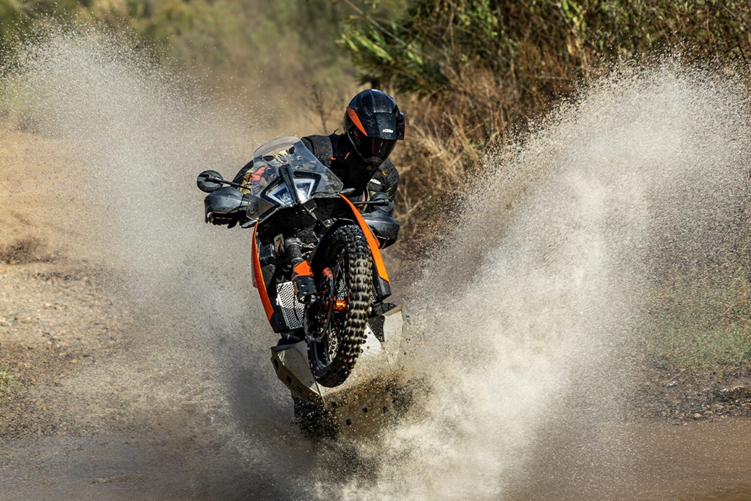 Retorno da lenda! KTM 990 Adventure deve voltar em 2027