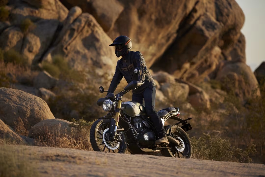 A moto que puxa as vendas da Triumph no Brasil está saindo por R$ 31 mil