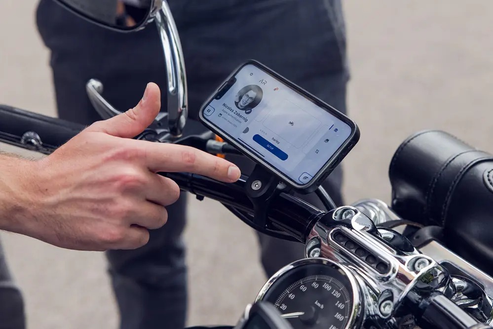 Por R$ 10 mil! Esse capacete tecnológico custa o preço de uma moto de entrada; o que tem de especial?
