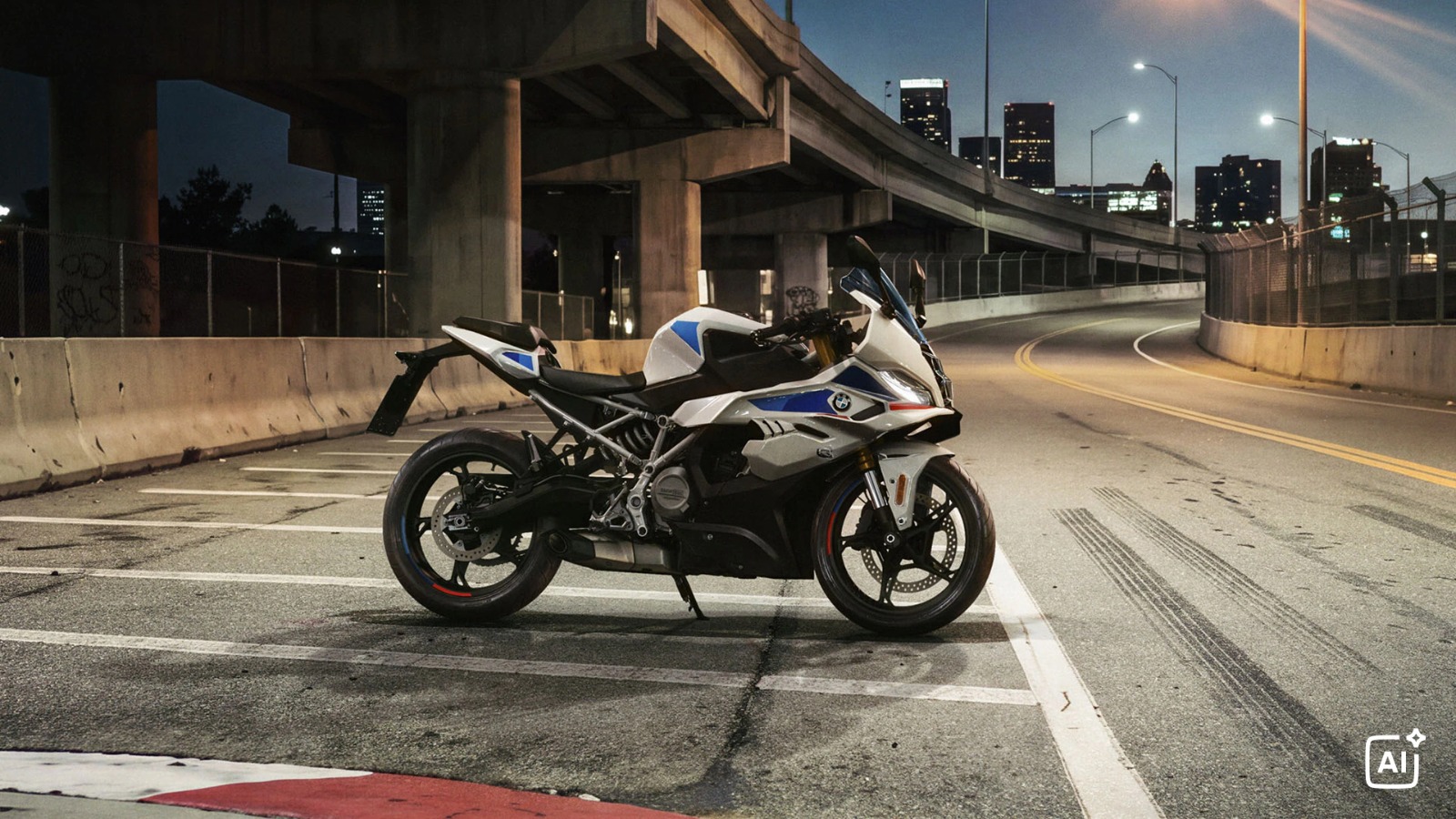BMW revela preço da 450 RR e alimenta expectativa no Brasil