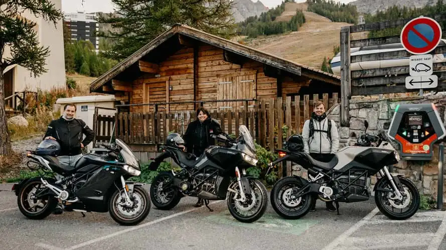 Devagar e sempre… moto elétrica poderia ir de São Paulo a Curitiba sem recarregar